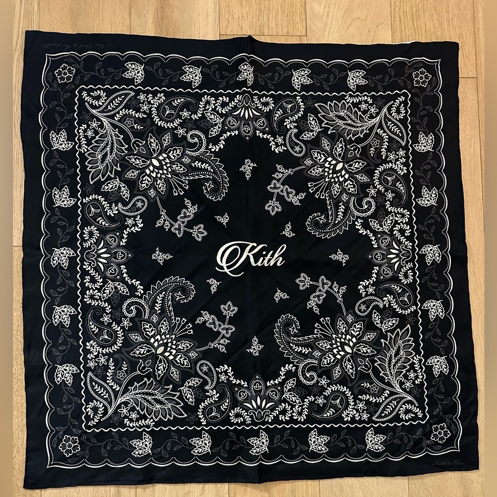 KITH Paisley Printed Silk Bandana scarf Black/white